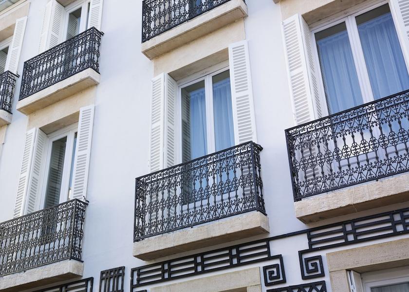 Bourgogne-Franche-Comte Dijon Facade