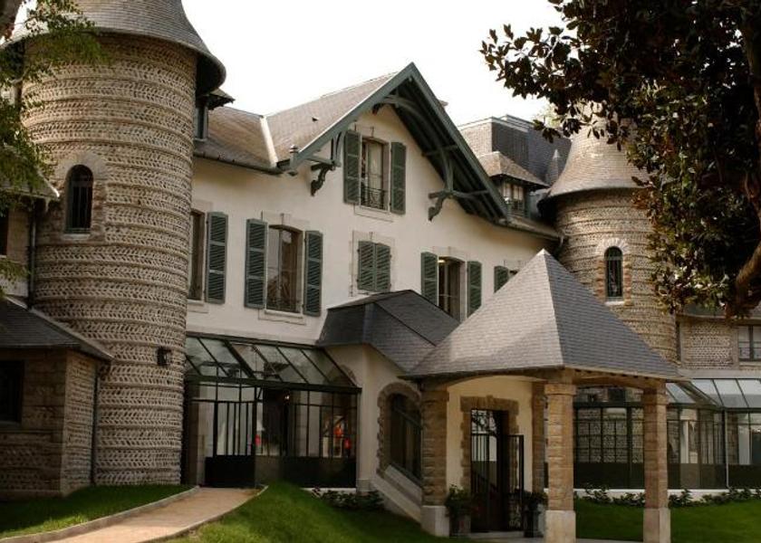 Nouvelle-Aquitaine Pau Exterior view