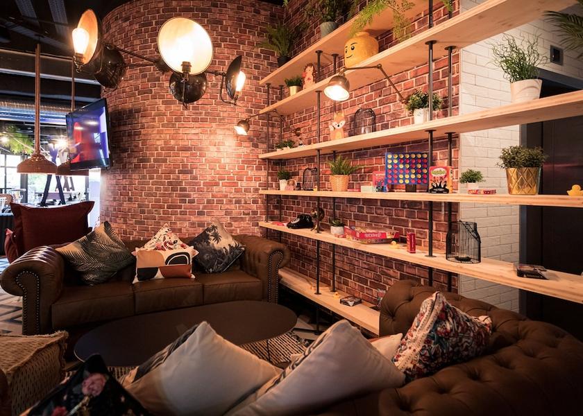 Grand Est Schiltigheim Reception