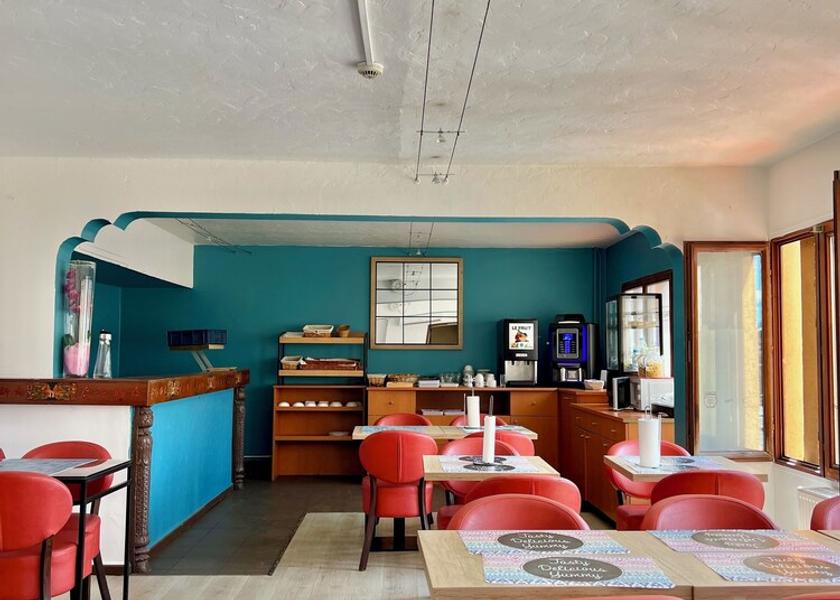 Auvergne-Rhone-Alpes Aix-Les-Bains Breakfast buffet