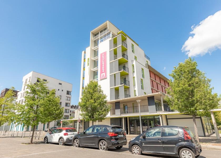 Centre-Loire Valley Tours Facade