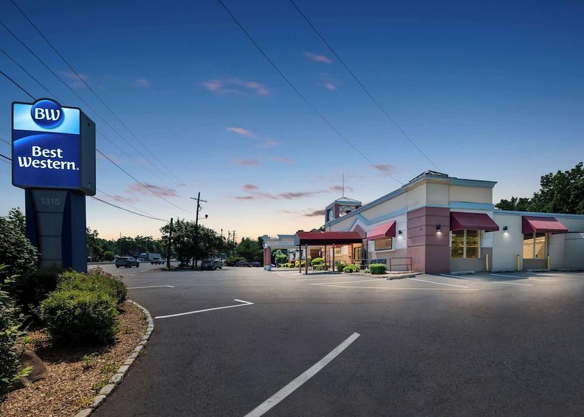 New Jersey Ramsey Exterior Detail