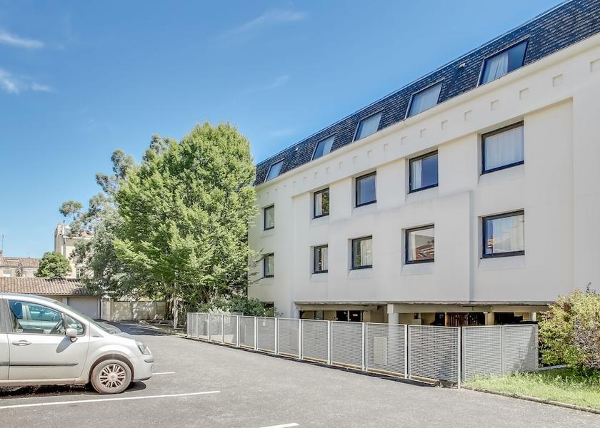 Nouvelle-Aquitaine Bordeaux Facade
