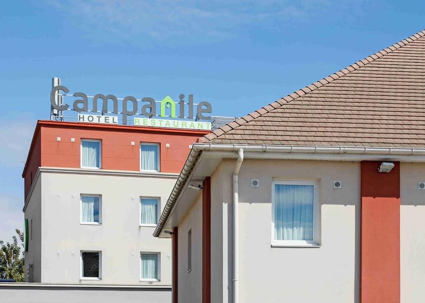 Ile-de-France Le Mesnil-Amelot Facade