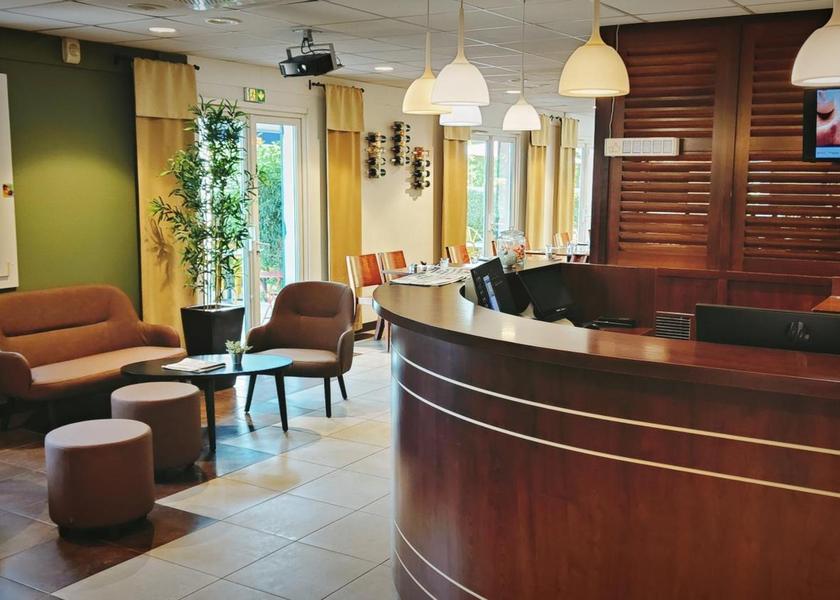 Nouvelle-Aquitaine Arveyres facilities