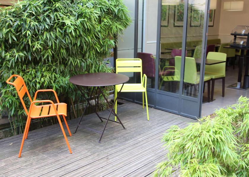 Île-de-France Courbevoie Facilities