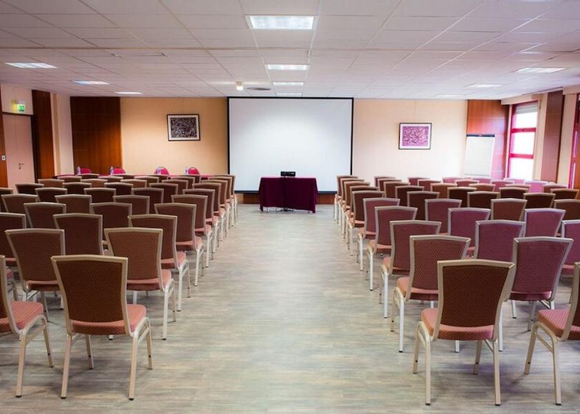 Hauts-de-France Villeneuve-d'Ascq Meeting facility