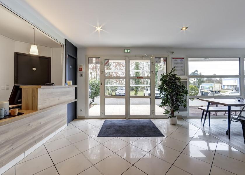 Auvergne-Rhone-Alpes Divonne-les-Bains Interior Entrance