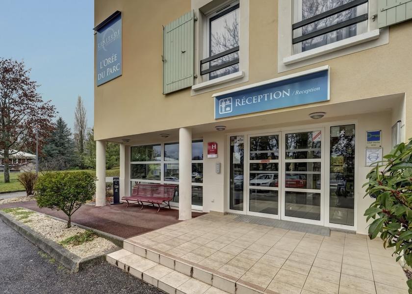 Auvergne-Rhone-Alpes Divonne-les-Bains Exterior Detail