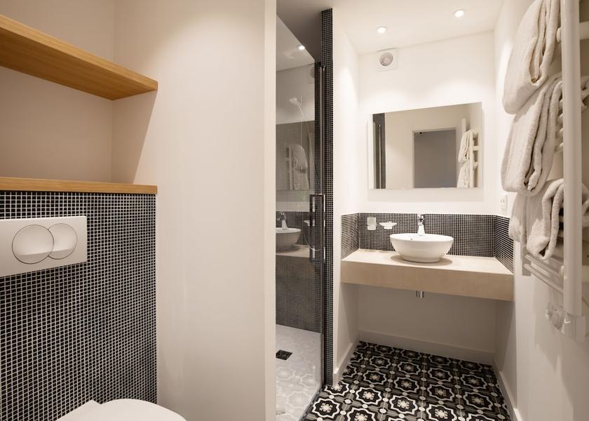 Corsica Porto-Vecchio Bathroom