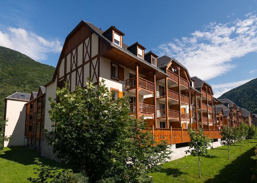 Occitanie Saint-Mamet Facade