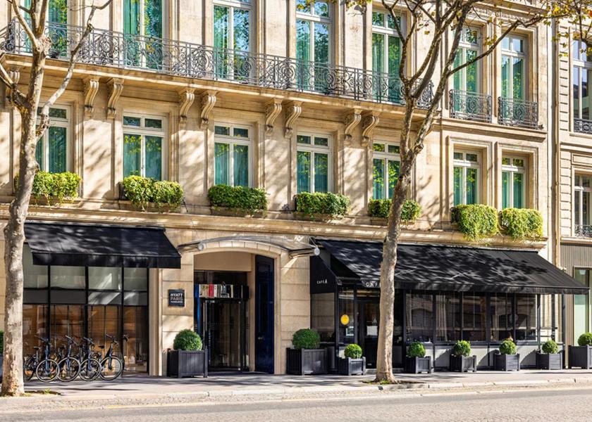 Île-de-France Paris Entrance