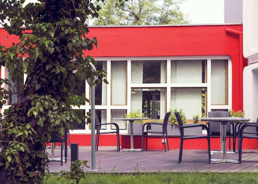 Grand Est Ostwald Exterior Detail