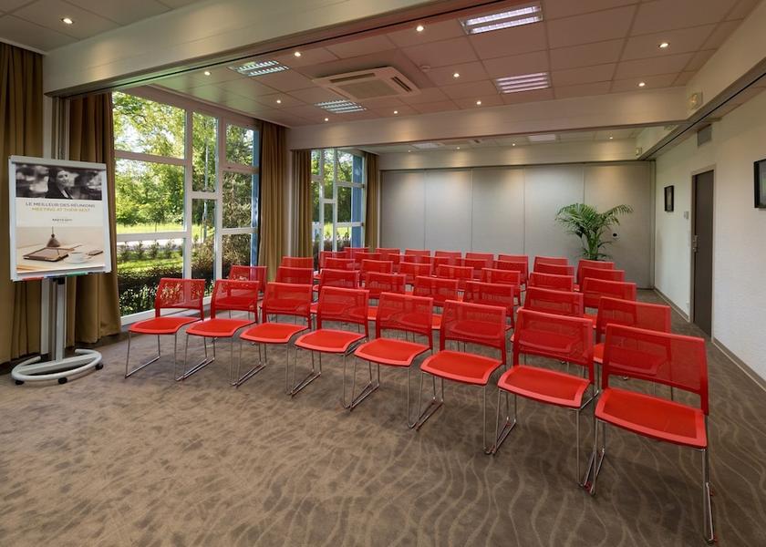 Grand Est Ostwald Meeting Room