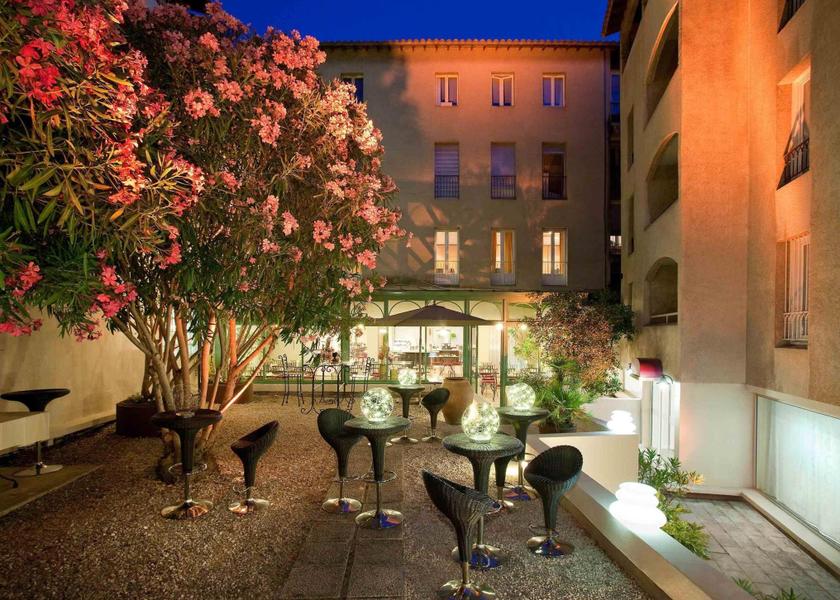 Provence-Alpes-Côte d'Azur Avignon Hotel Exterior