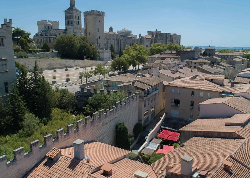 Provence - Alpes - Cote d'Azur Avignon Exterior Detail