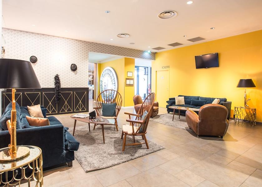 Auvergne-Rhone-Alpes Chassieu Lobby sitting area