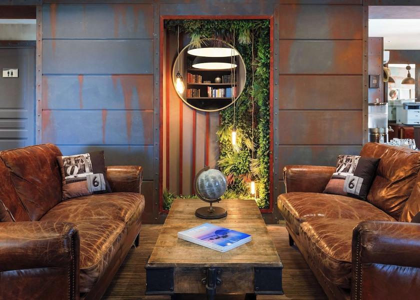 Provence - Alpes - Cote d'Azur Cannes Lobby