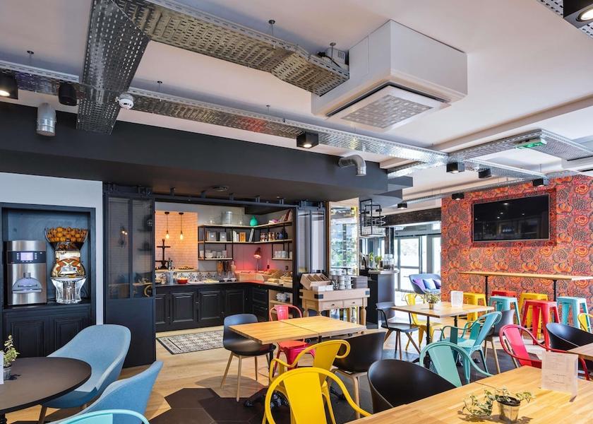 Brittany Dinan Breakfast Area