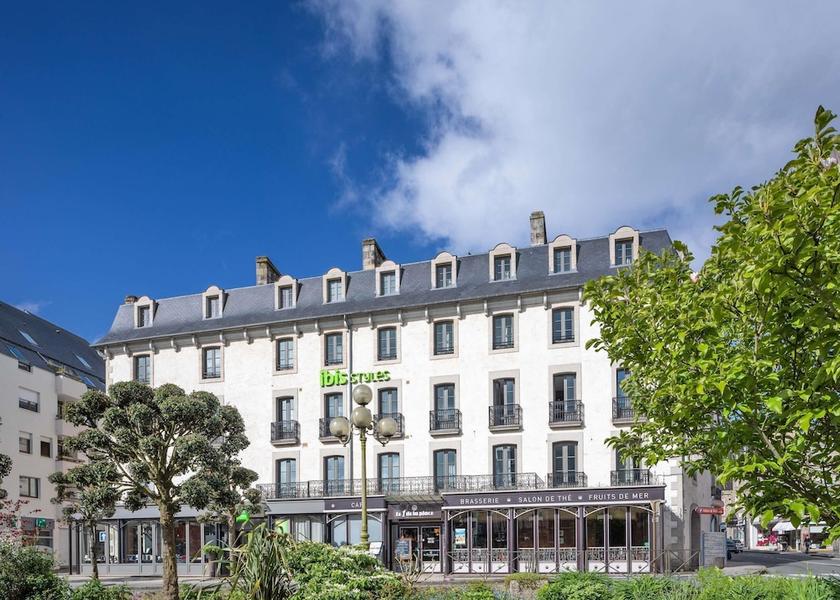 Brittany Dinan Primary image