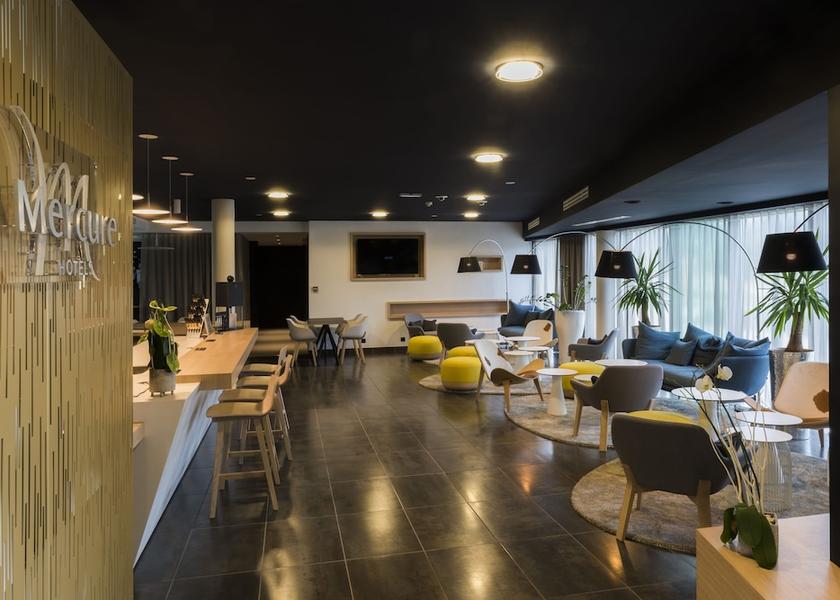 Pays de la Loire Saint-Herblain Lobby