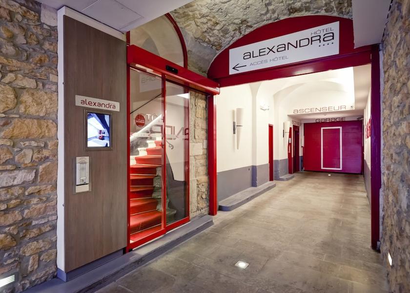 Auvergne-Rhône-Alpes Lyon Interior entrance