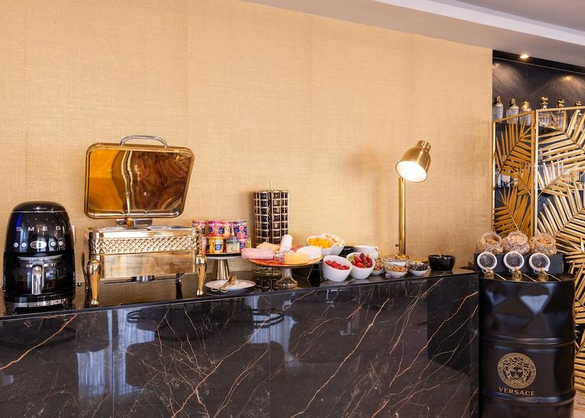 Brittany Chantepie Breakfast buffet