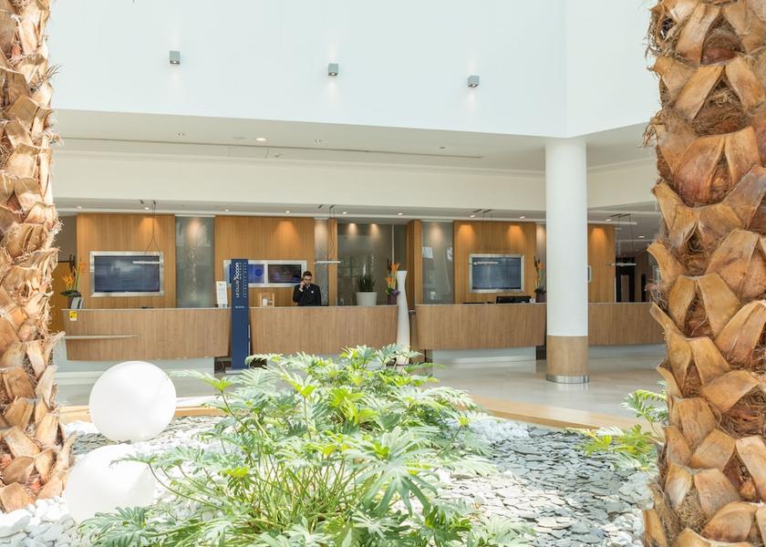 Ile-de-France Roissy-en-France Reception