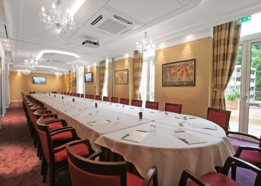 Auvergne-Rhone-Alpes Royat Meeting Room