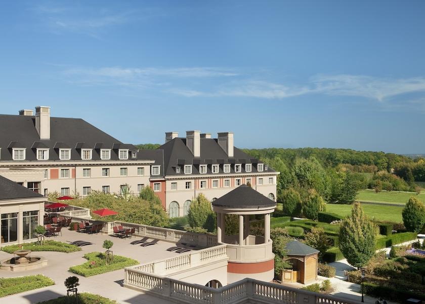 Ile-de-France Magny-le-Hongre Front of property