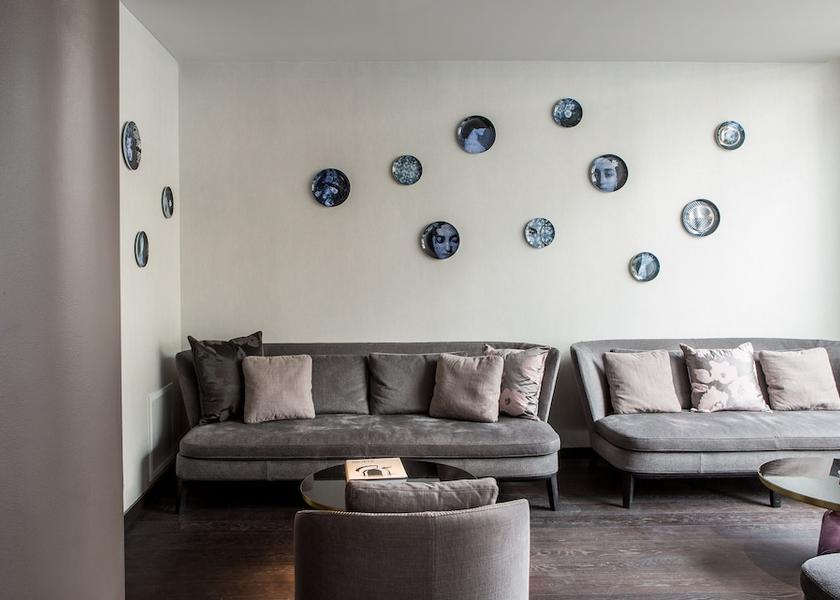 Ile-de-France Paris Lobby
