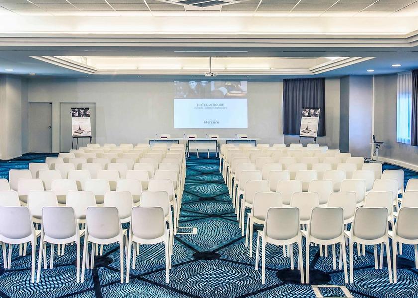 Nouvelle-Aquitaine Chasseneuil-du-Poitou Meeting Room