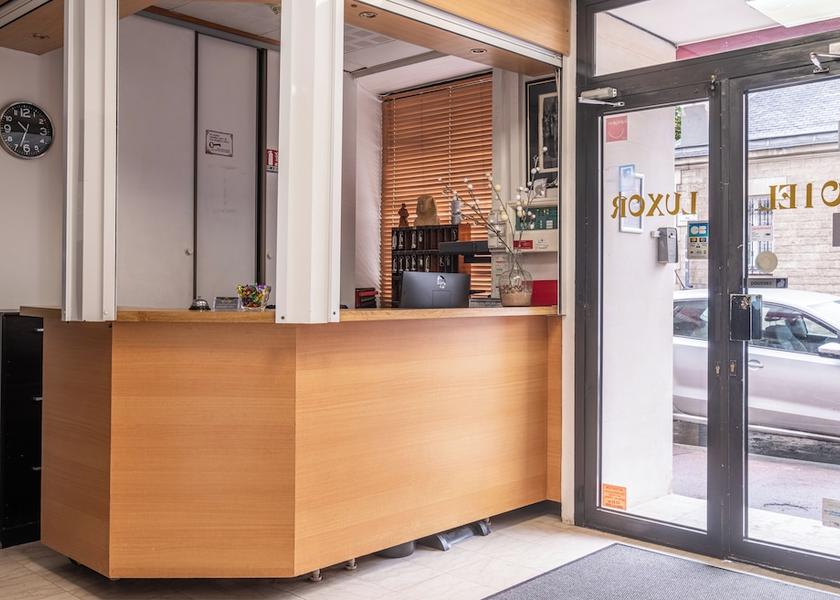 Île-de-France Issy-les-Moulineaux Reception