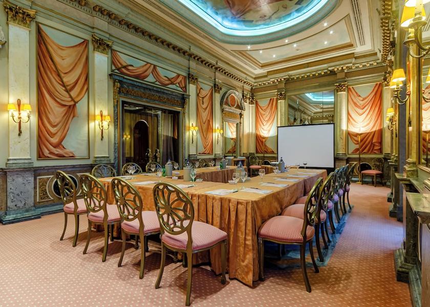 Lisboa Region Lisbon Meeting Room