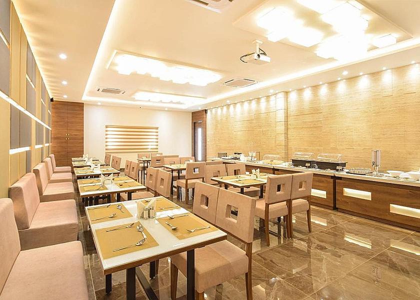 Gujarat Ahmedabad Food & Dining
