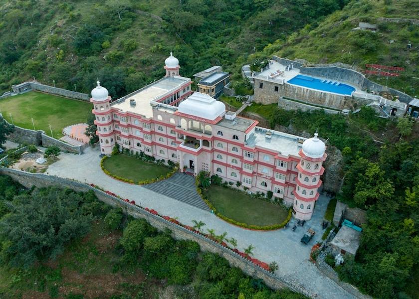 Rajasthan Kumbhalgarh Front of property