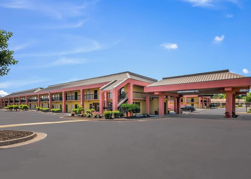 Virginia Fredericksburg Exterior Detail