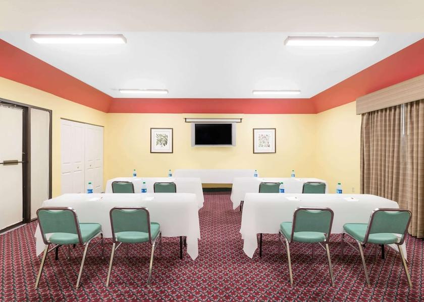 Illinois Vandalia Meeting Room