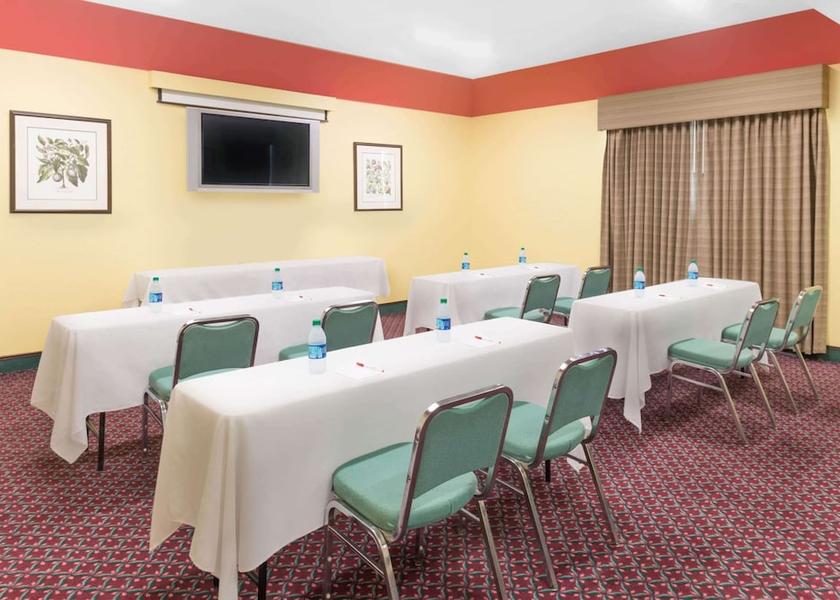 Illinois Vandalia Meeting Room