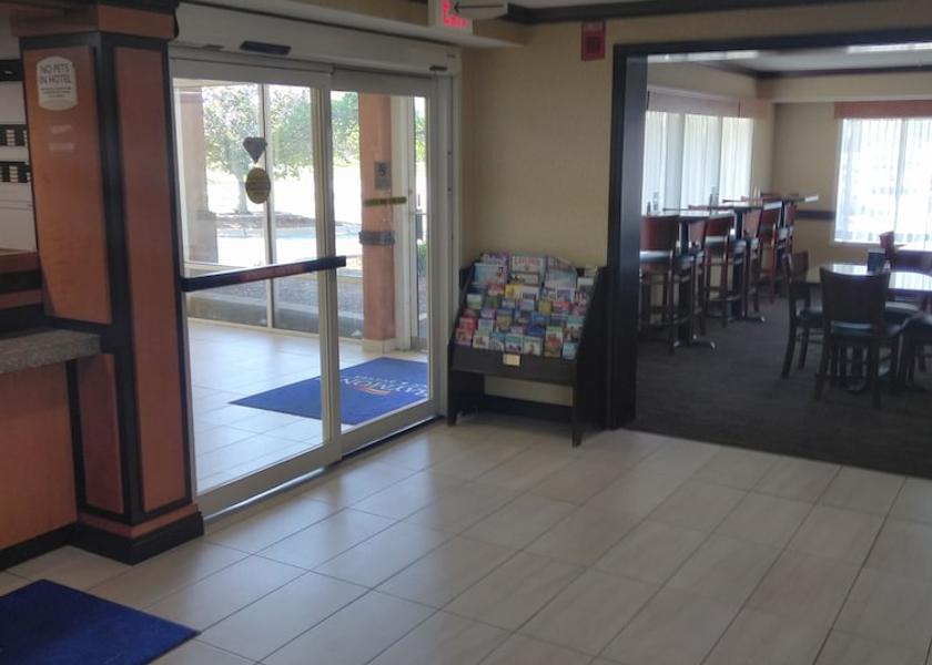 Michigan Madison Heights Interior Entrance