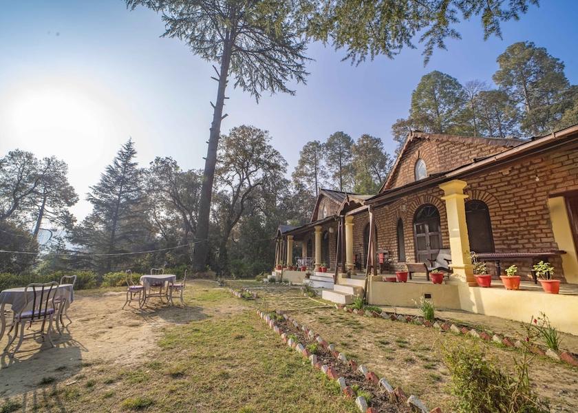 Uttarakhand Ranikhet Facade