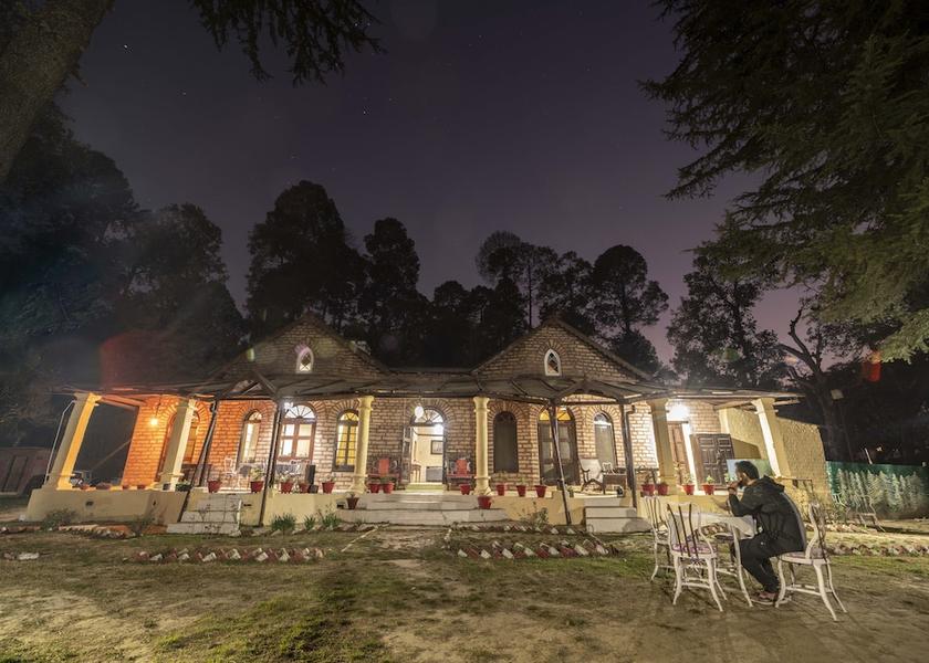 Uttarakhand Ranikhet Facade