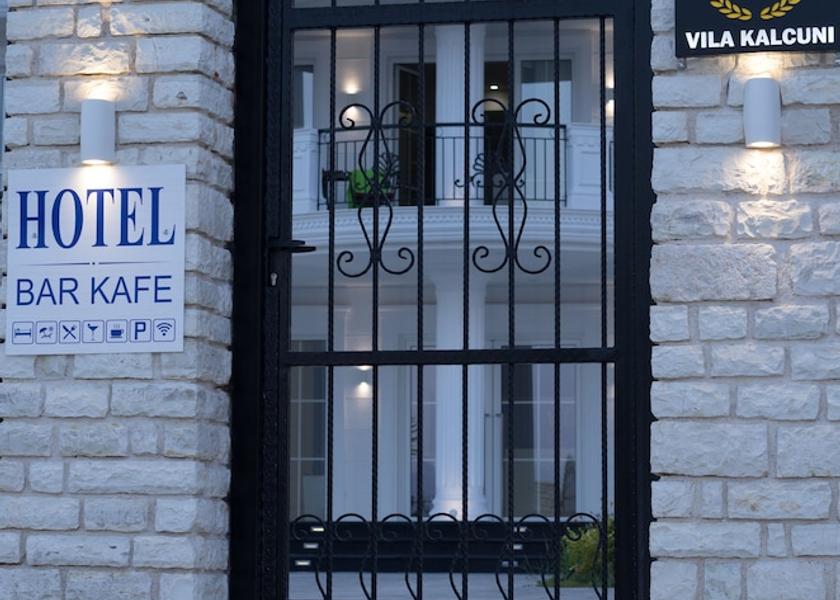 Vlorë County Sarandë Property entrance