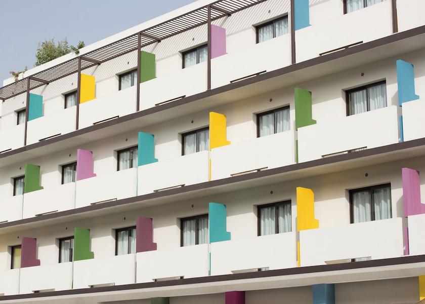  Bamako Exterior Detail