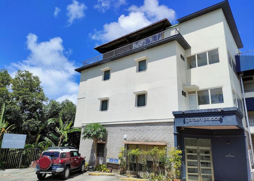 Koror Koror Front of property