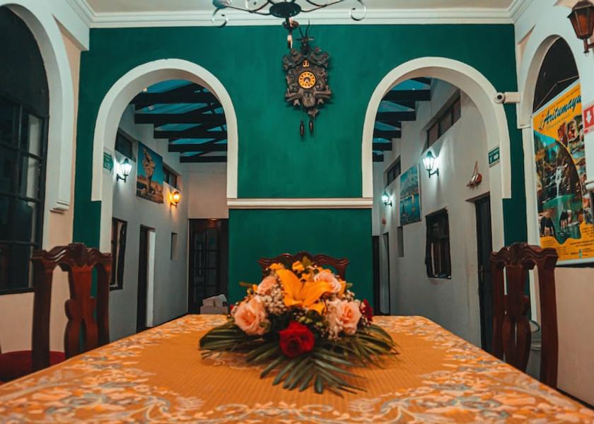 Potosi Uyuni Reception
