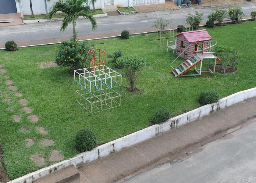 Abidjan Abidjan Children's play area - outdoor