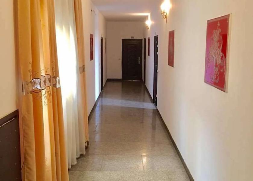 Abidjan Abidjan Hallway