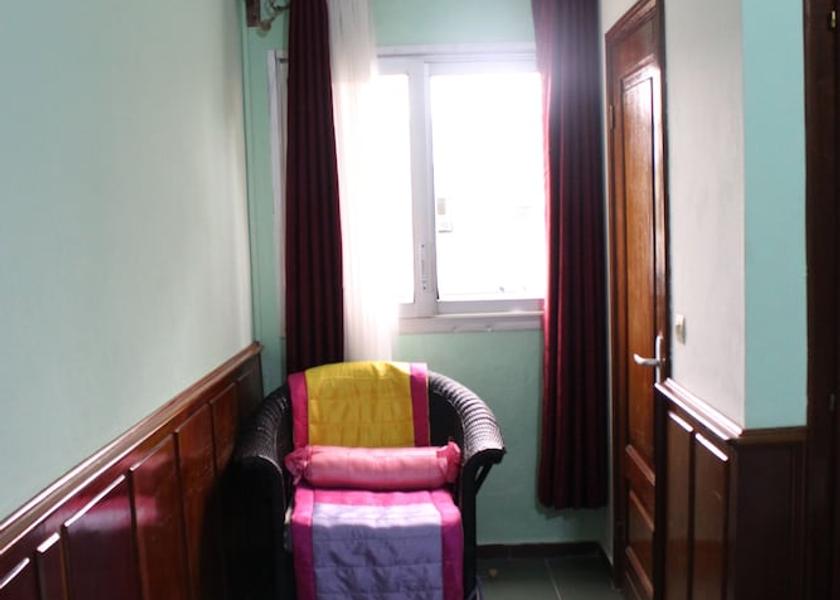  Douala Room
