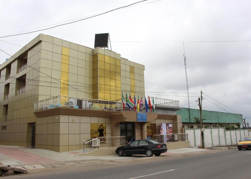 Douala Exterior Detail
